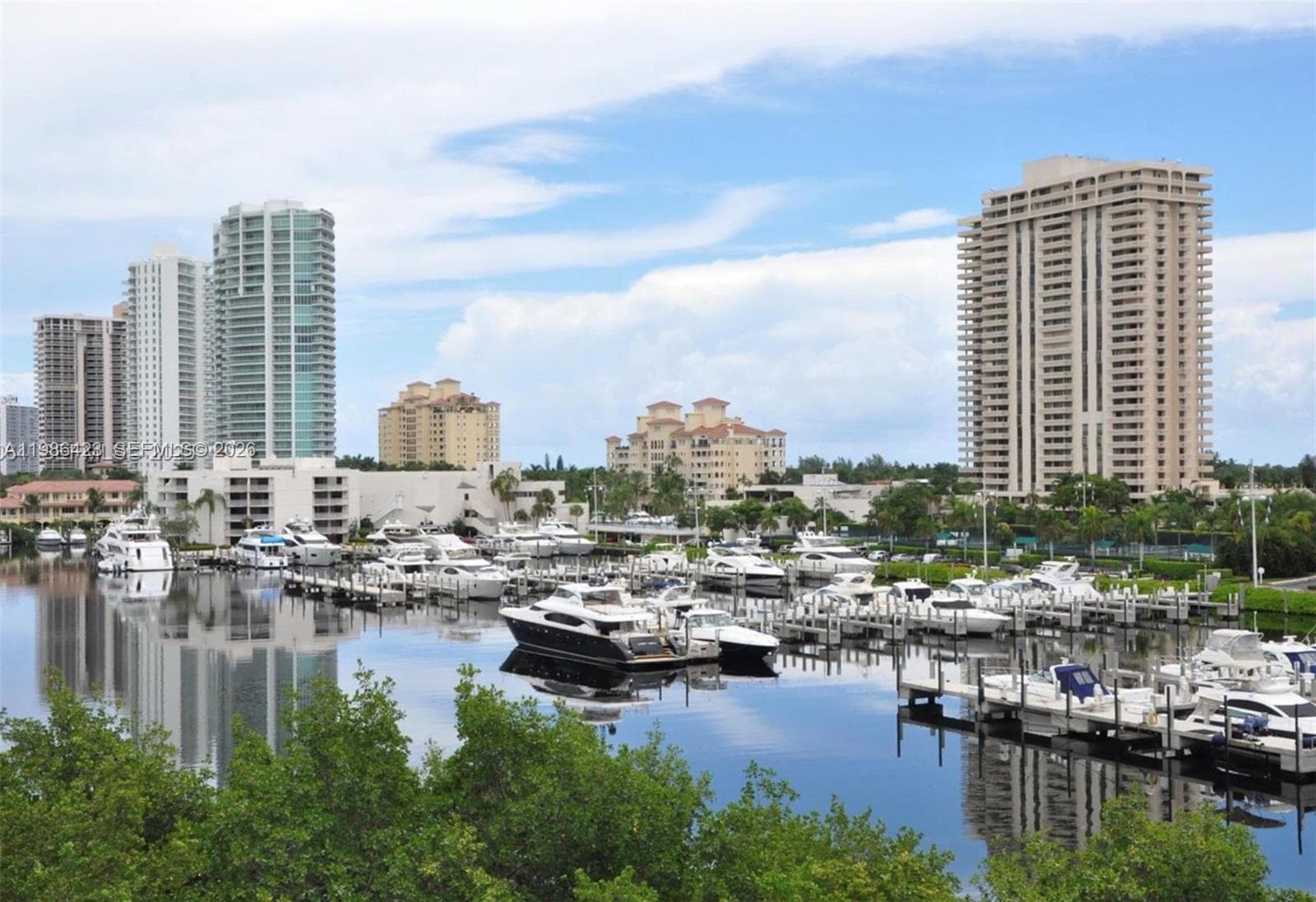 19801 E Country Club Dr # 4104, Aventura, FL 33180
