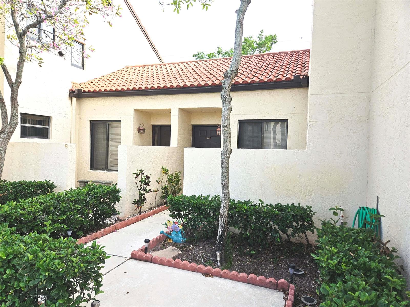 16 Vía De Casas Sur # 103, Boynton Beach, FL 33426 photo 2