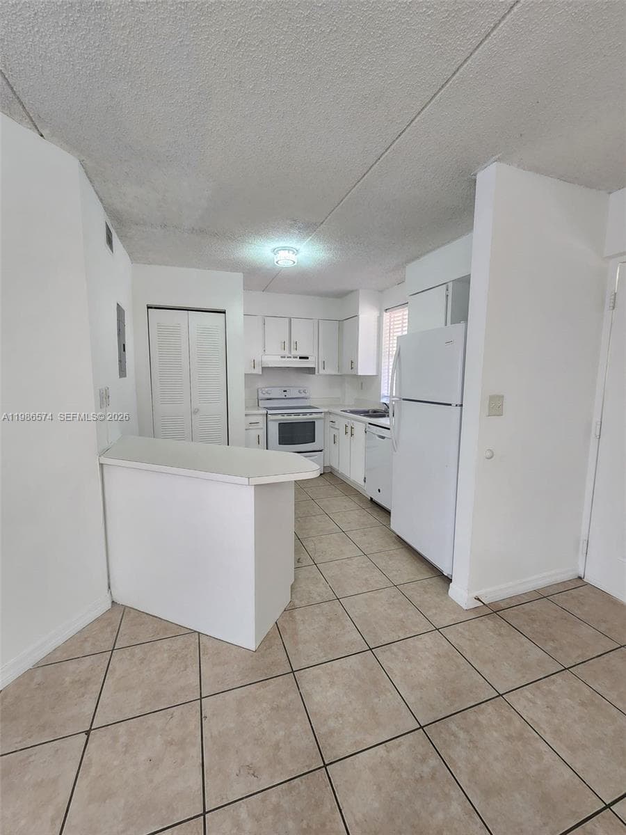 6195 NW 186th St # 309, Hialeah, FL 33015 photo 5