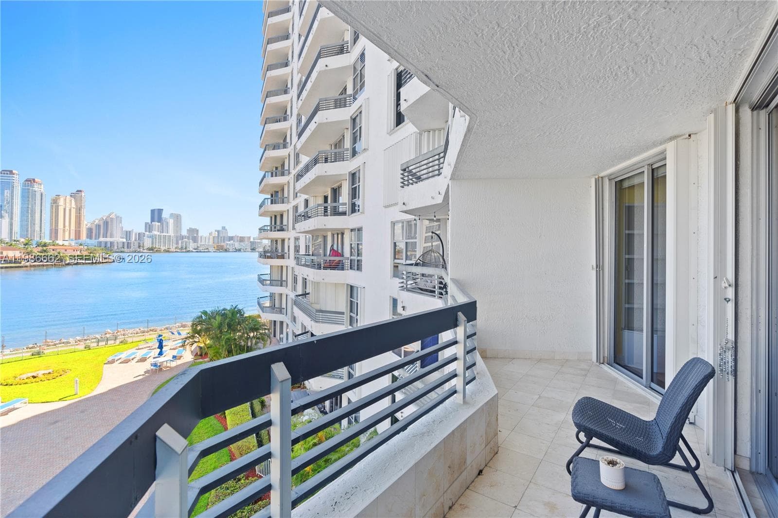 19101 NE 36th Ct # 409, Aventura, FL 33180 photo 2