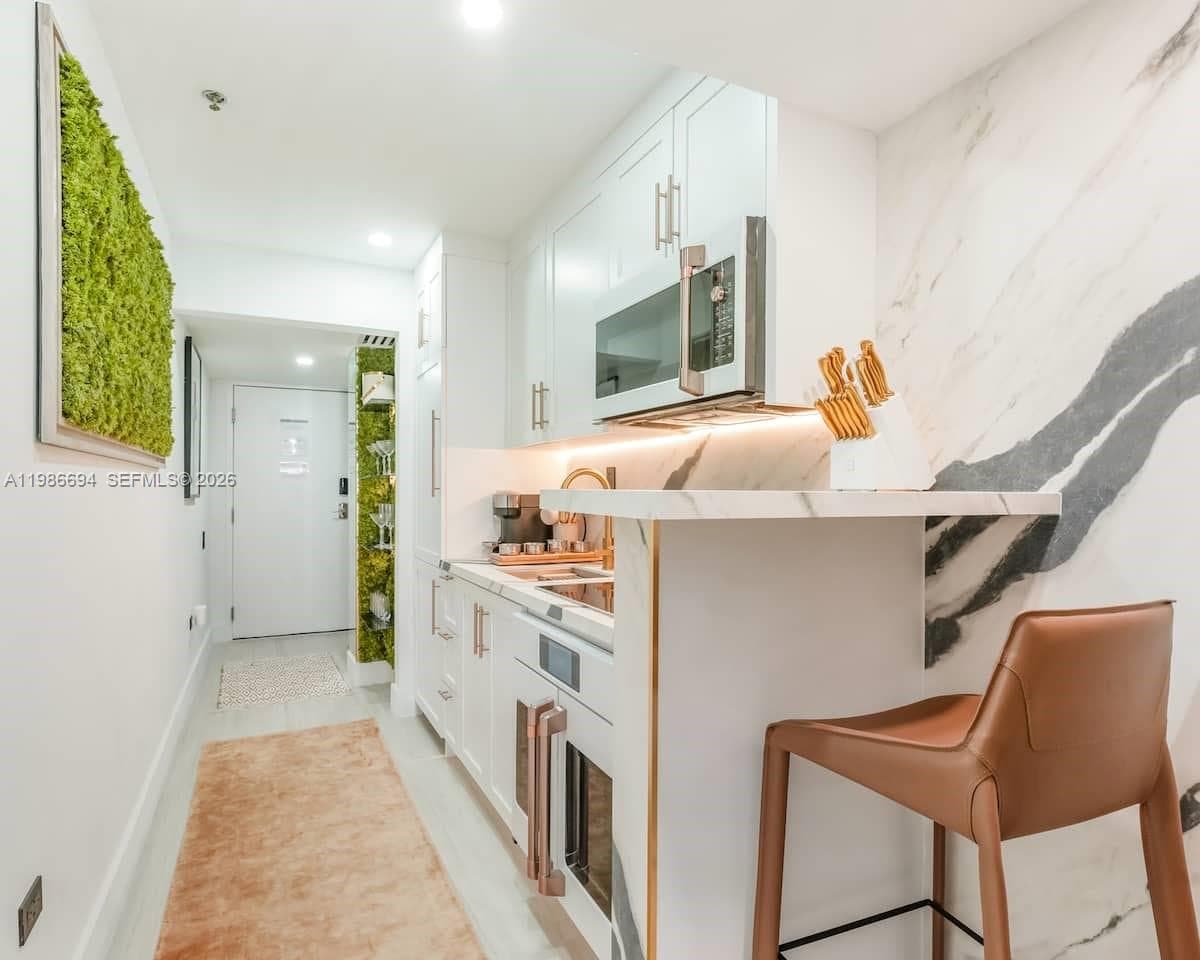 100 Collins Ave # 202, Miami Beach, FL 33139 photo 4