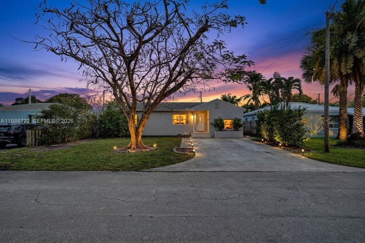 1508 Funston St, Hollywood, FL 33020 photo 3