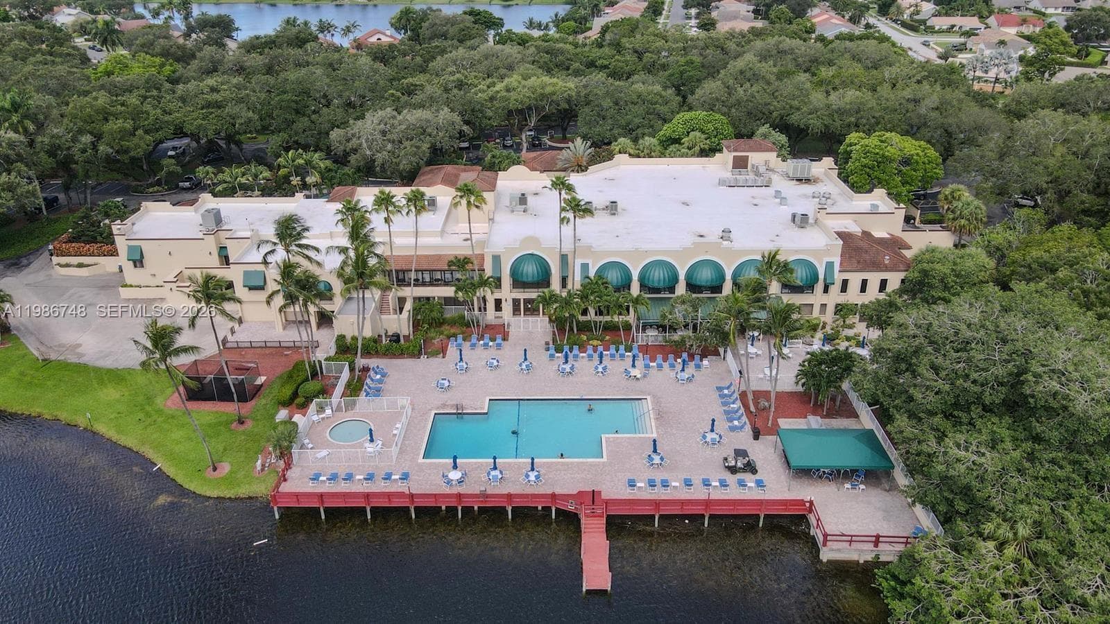 9461 Evergreen Pl # 305, Davie, FL 33324 photo 2