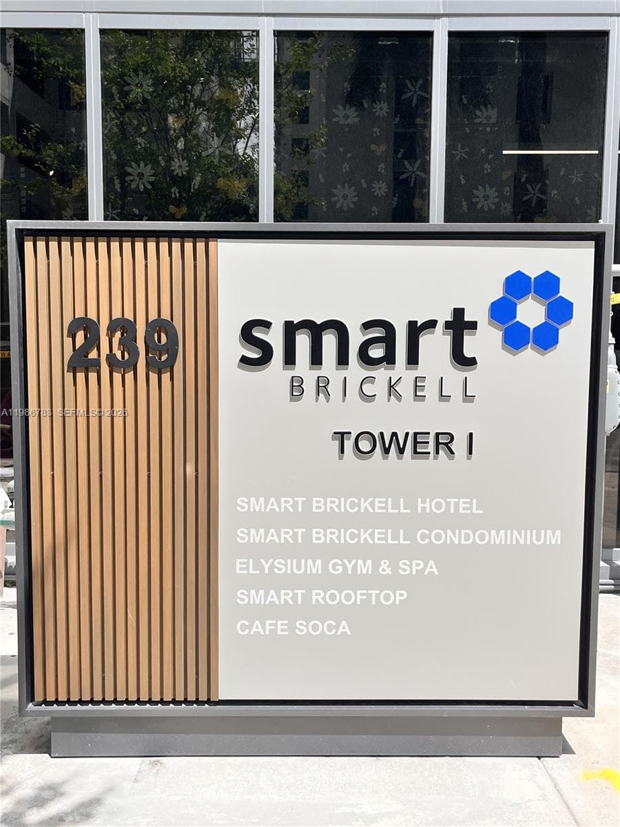 229 SW 9th St # 307, Miami, FL 33130