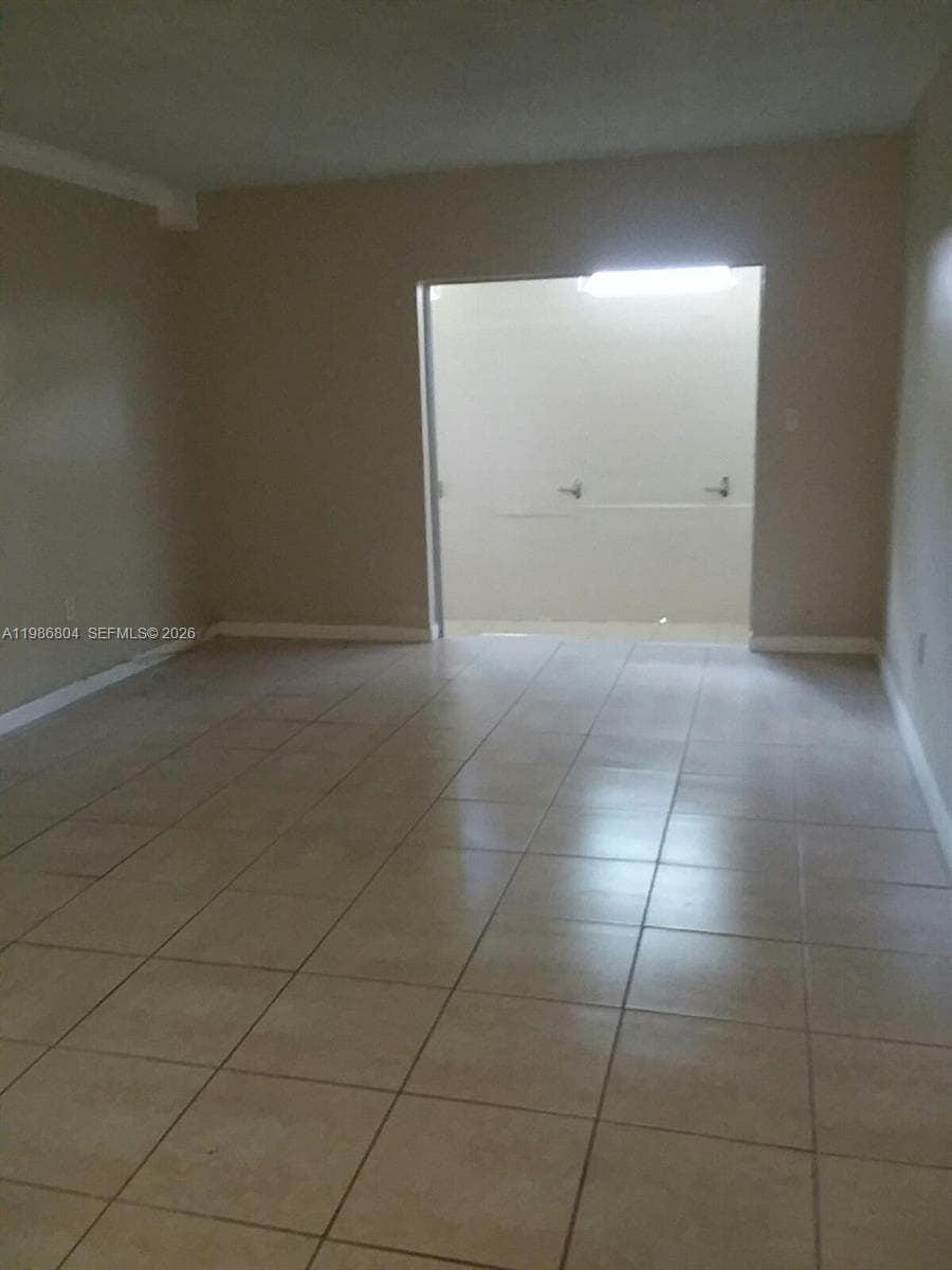 140 Royal Palm Rd # 107, Hialeah Gardens, FL 33016 photo 3