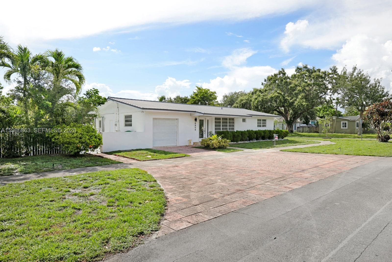 8850 NE 4th Ave, El Portal, FL 33138 photo 4