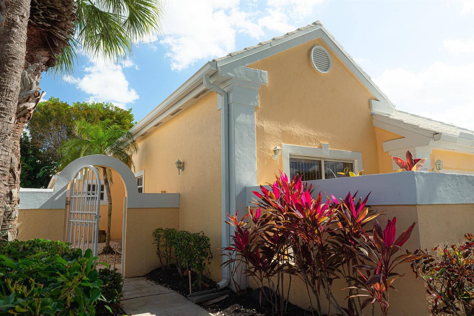 1100 Lytham Court, West Palm Beach, FL 33411 photo 4