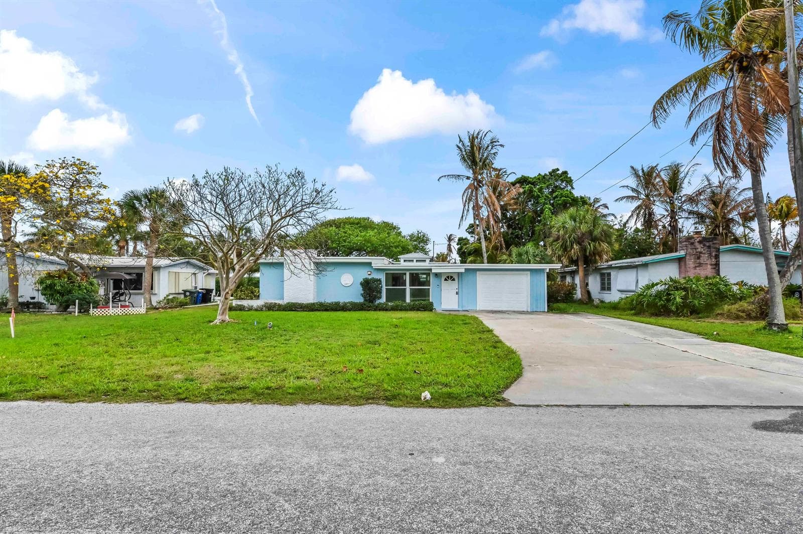 1919 Mimosa Avenue, Fort Pierce, FL 34949 photo 2