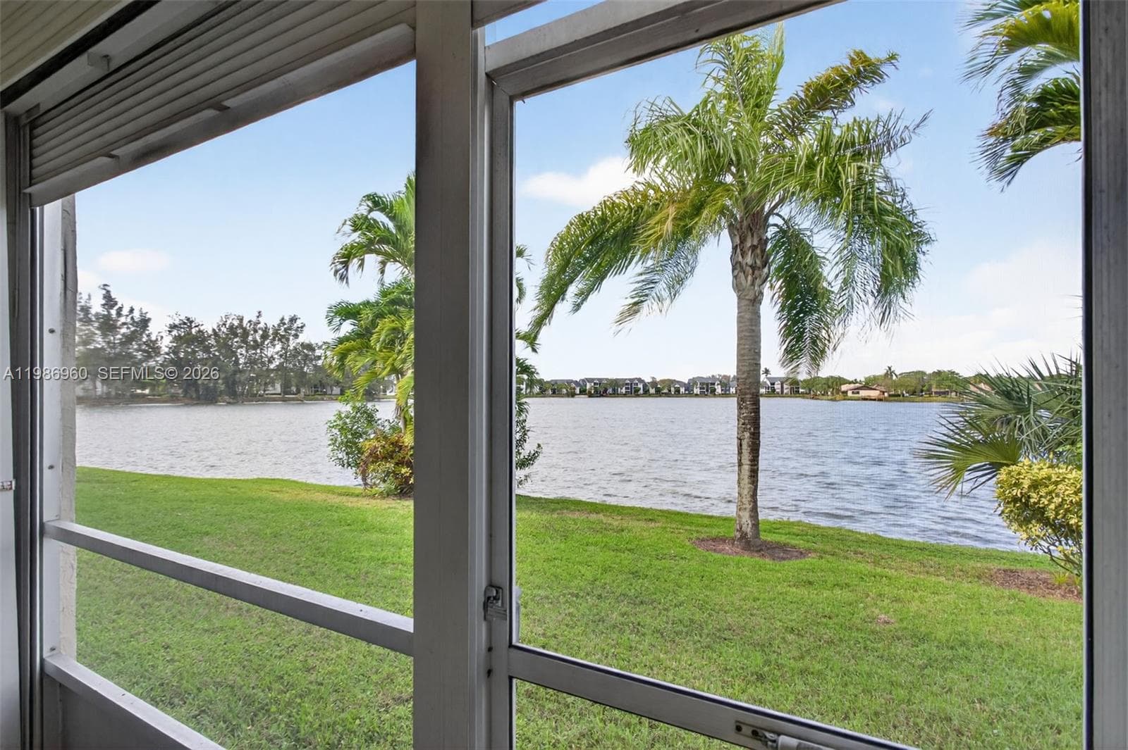 5520 Lakeside Dr # 105, Margate, FL 33063 photo 5