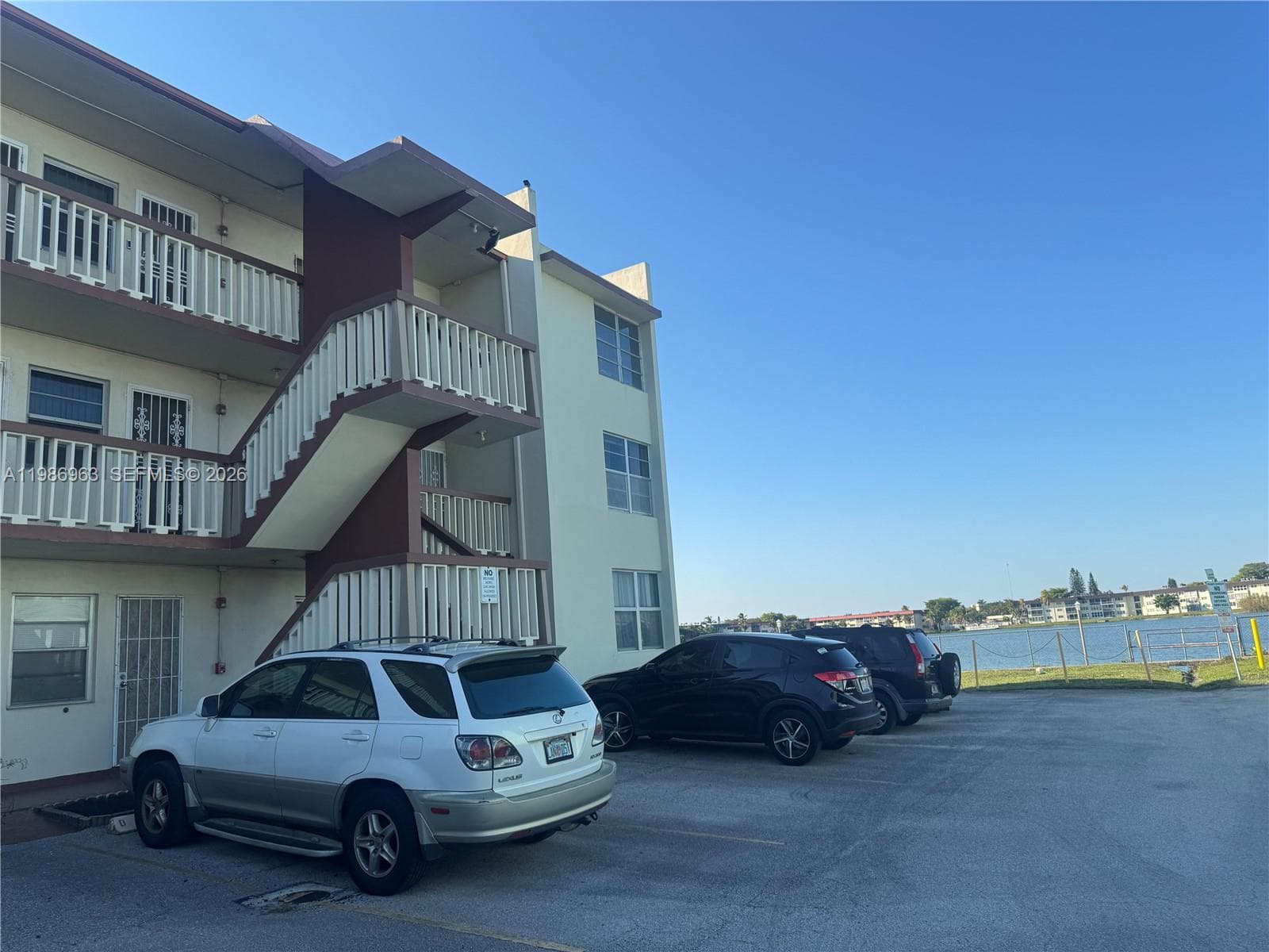1481 NE Miami Gardens Dr # 162, Miami, FL 33179 photo 4
