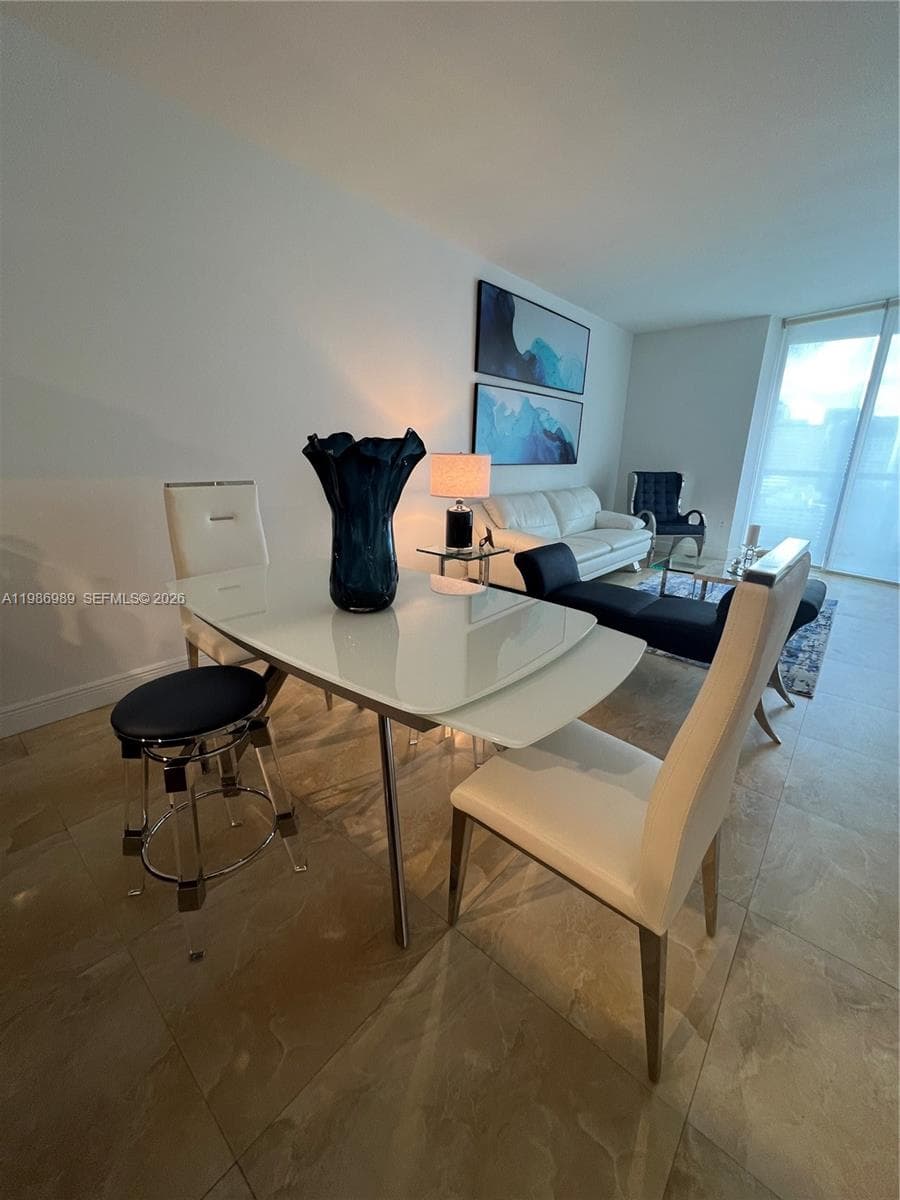 495 Brickell Ave # 2707, Miami, FL 33131 photo 2