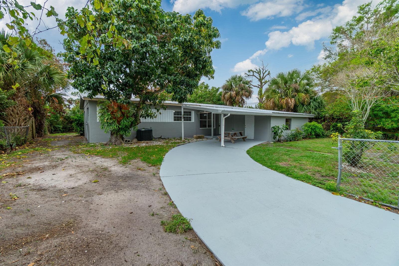 904 SE 16th Street, Stuart, FL 34994 photo 3