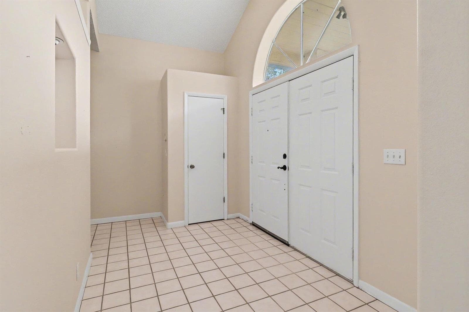 875 Gabriel Avenue NE, Palm Bay, FL 32907 photo 2
