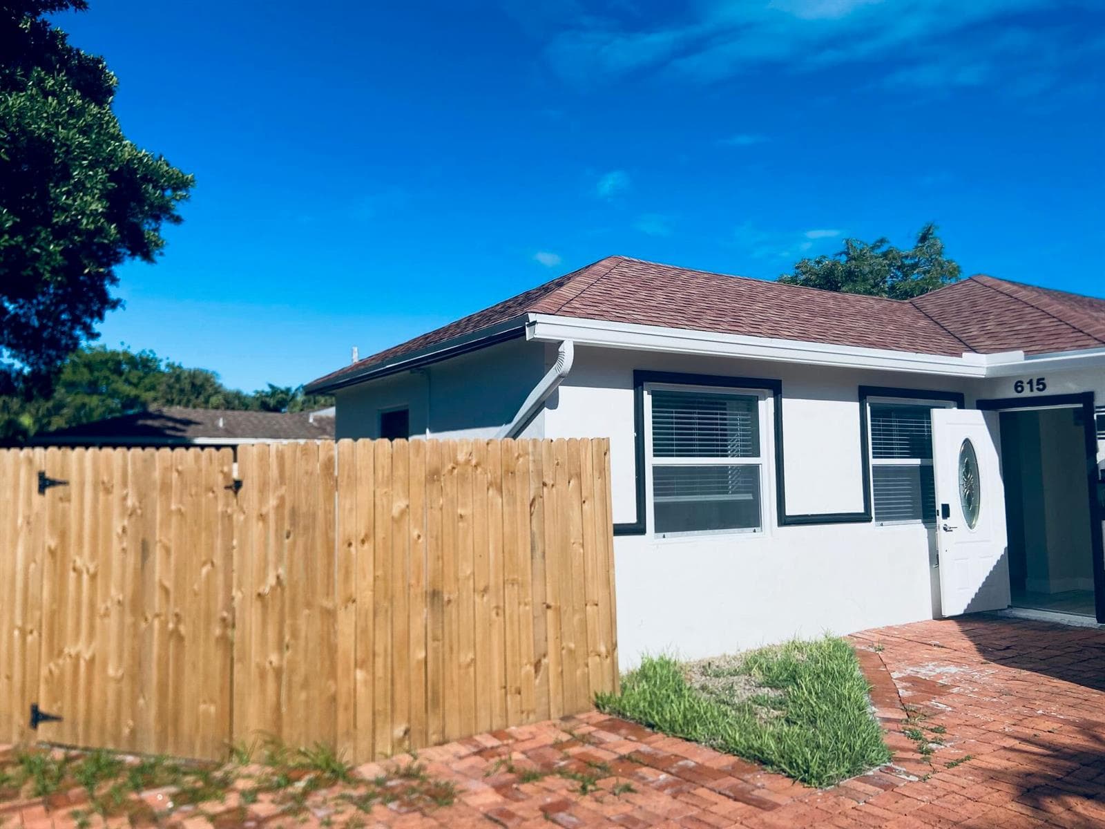 615 NE 2nd Avenue, Delray Beach, FL 33444 photo 3