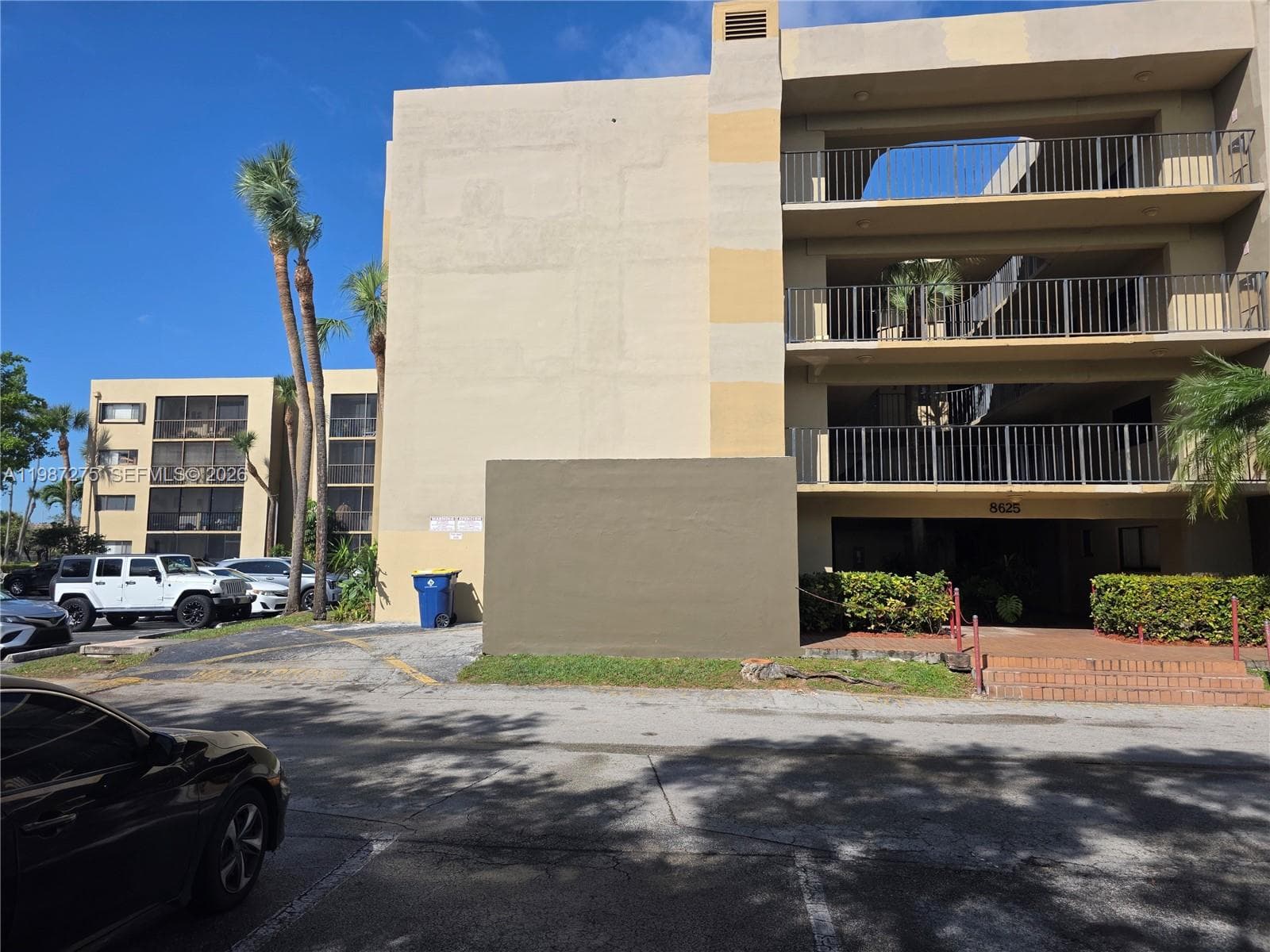 8615 NW 8th St # 319, Miami, FL 33126 photo 2