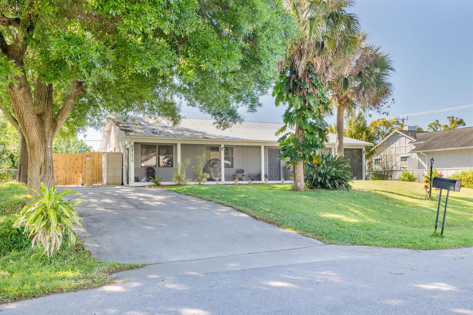 1415 SW 16th Ct Court SW, Vero Beach, FL 32962 photo 2