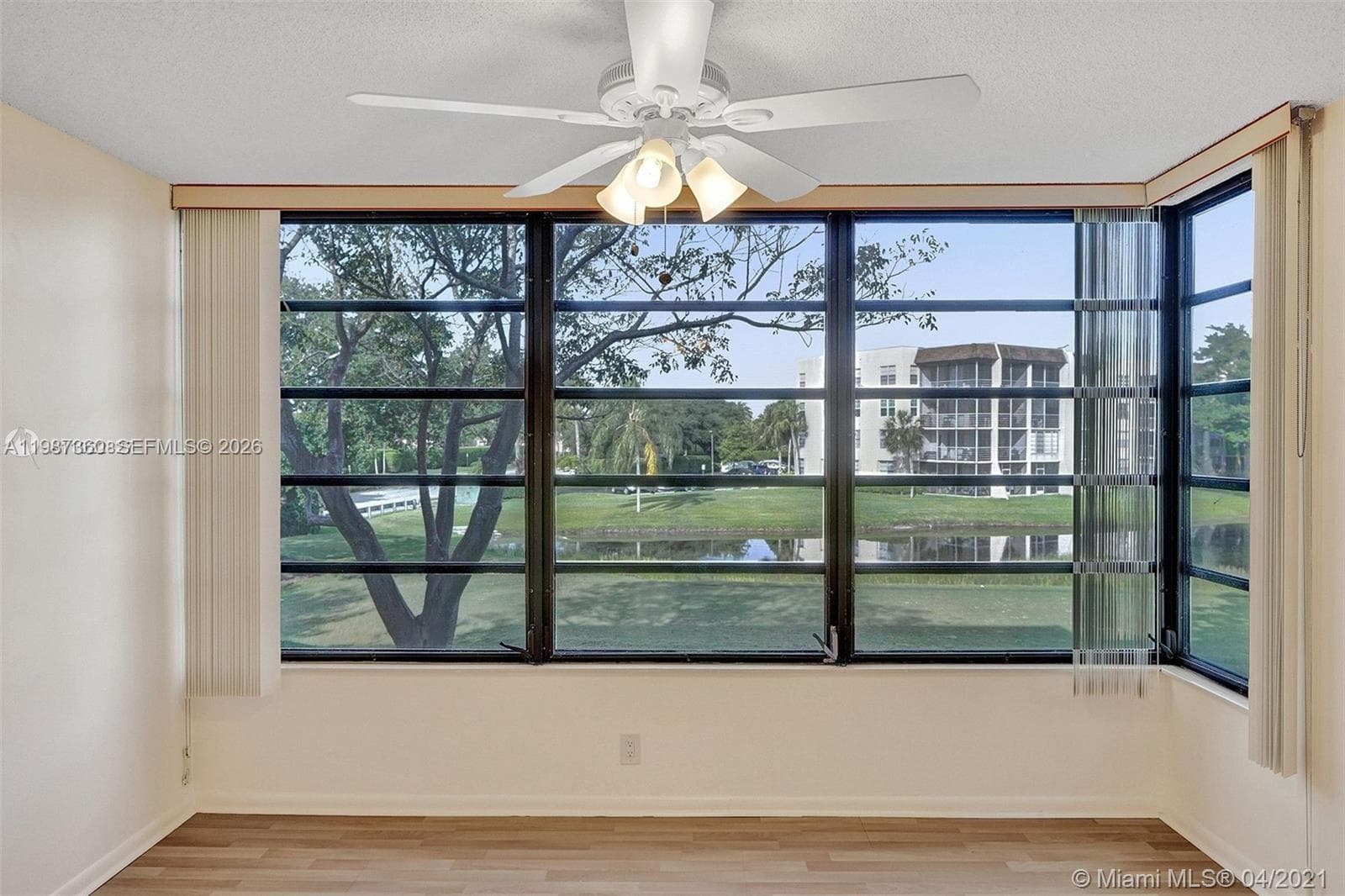 1715 Whitehall Dr # 202, Davie, FL 33324 photo 2