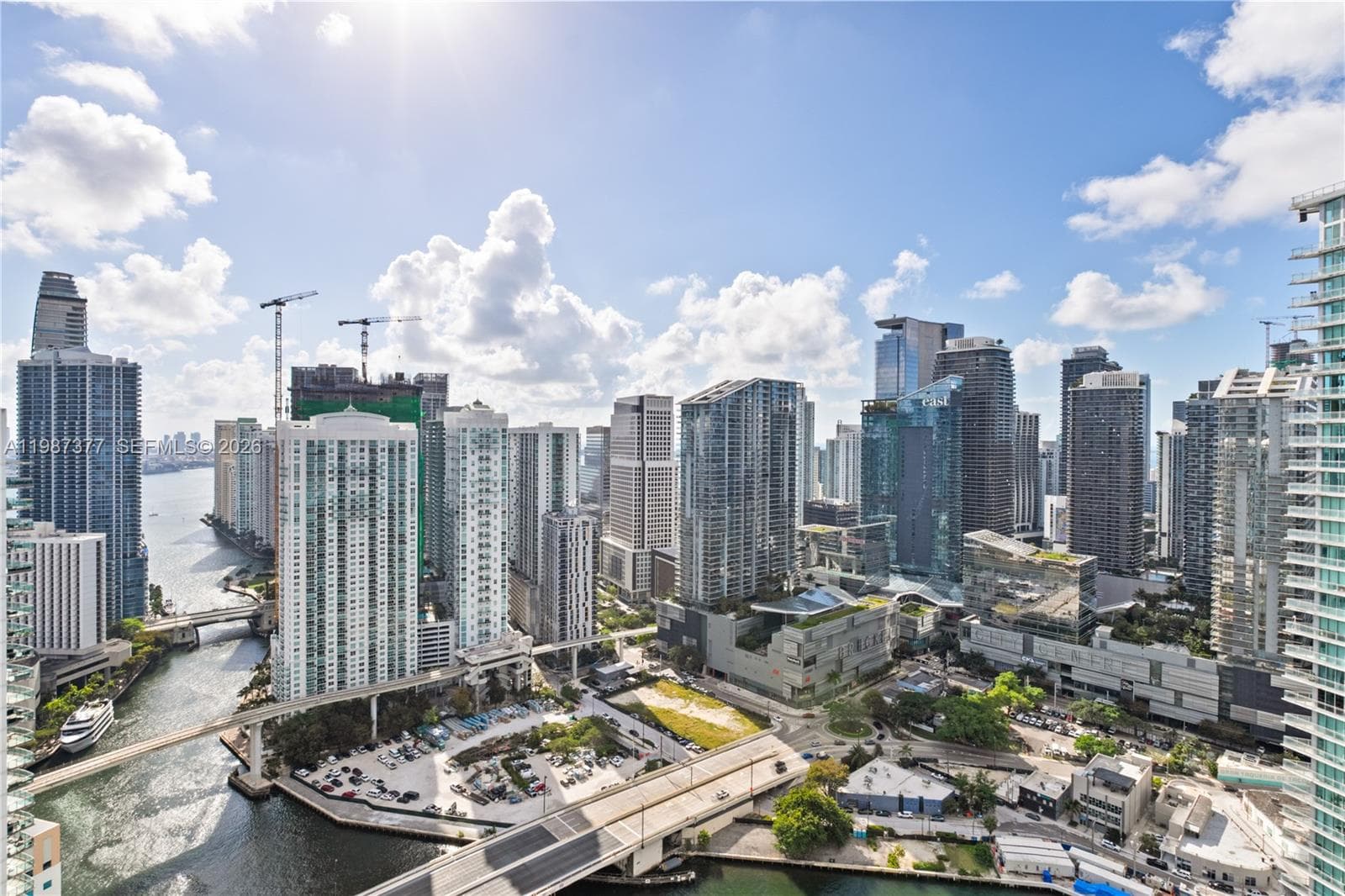 90 SW 3rd St # 4301, Miami, FL 33130