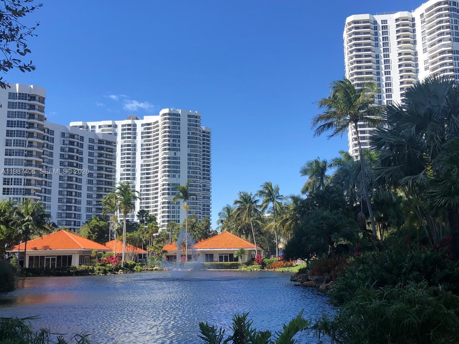 3530 Mystic Pointe Dr # 1412, Aventura, FL 33180 photo 2