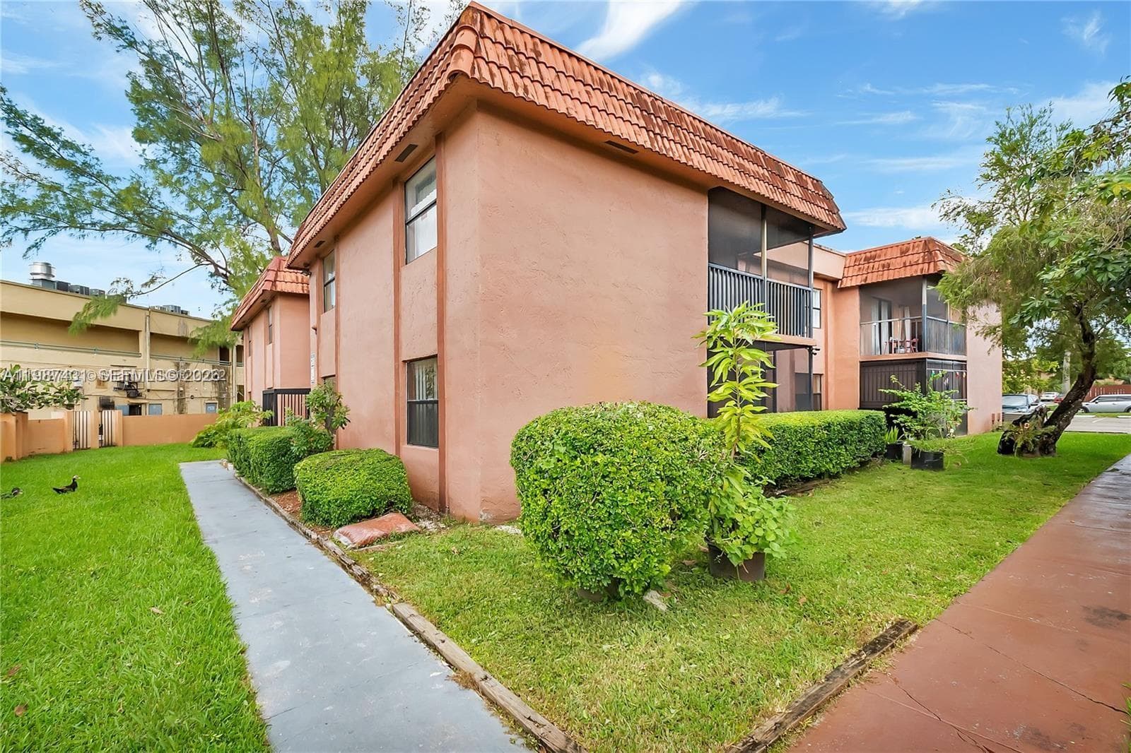 6580 W 27th Ct # 58-12, Hialeah, FL 33016 photo 4