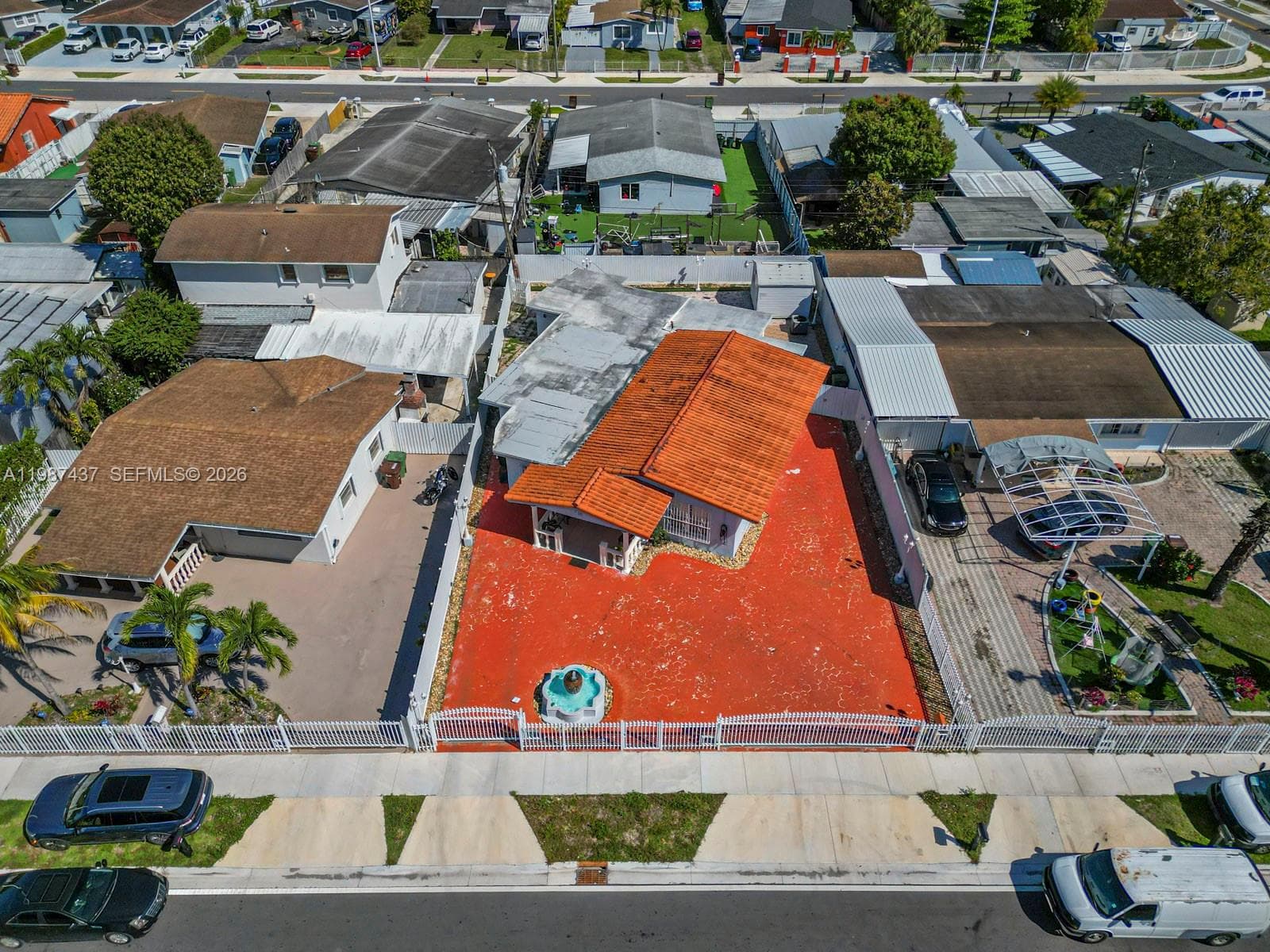 871 SE 5th Pl, Hialeah, FL 33010 photo 3