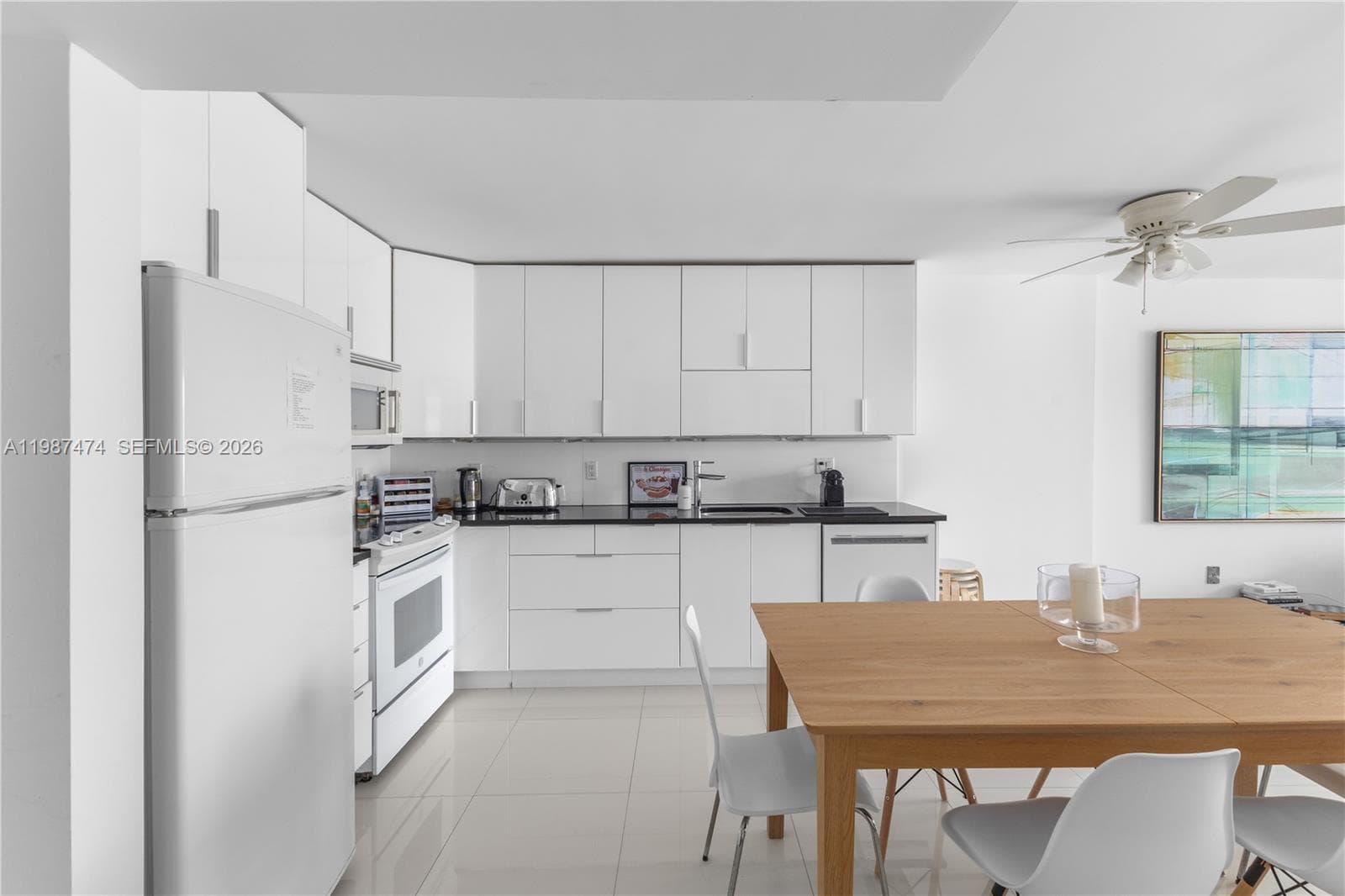 345 Ocean Dr # 607, Miami Beach, FL 33139 photo 4