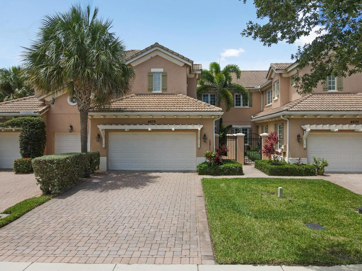 4679 Cadiz Circle, Palm Beach Gardens, FL 33418 photo 2