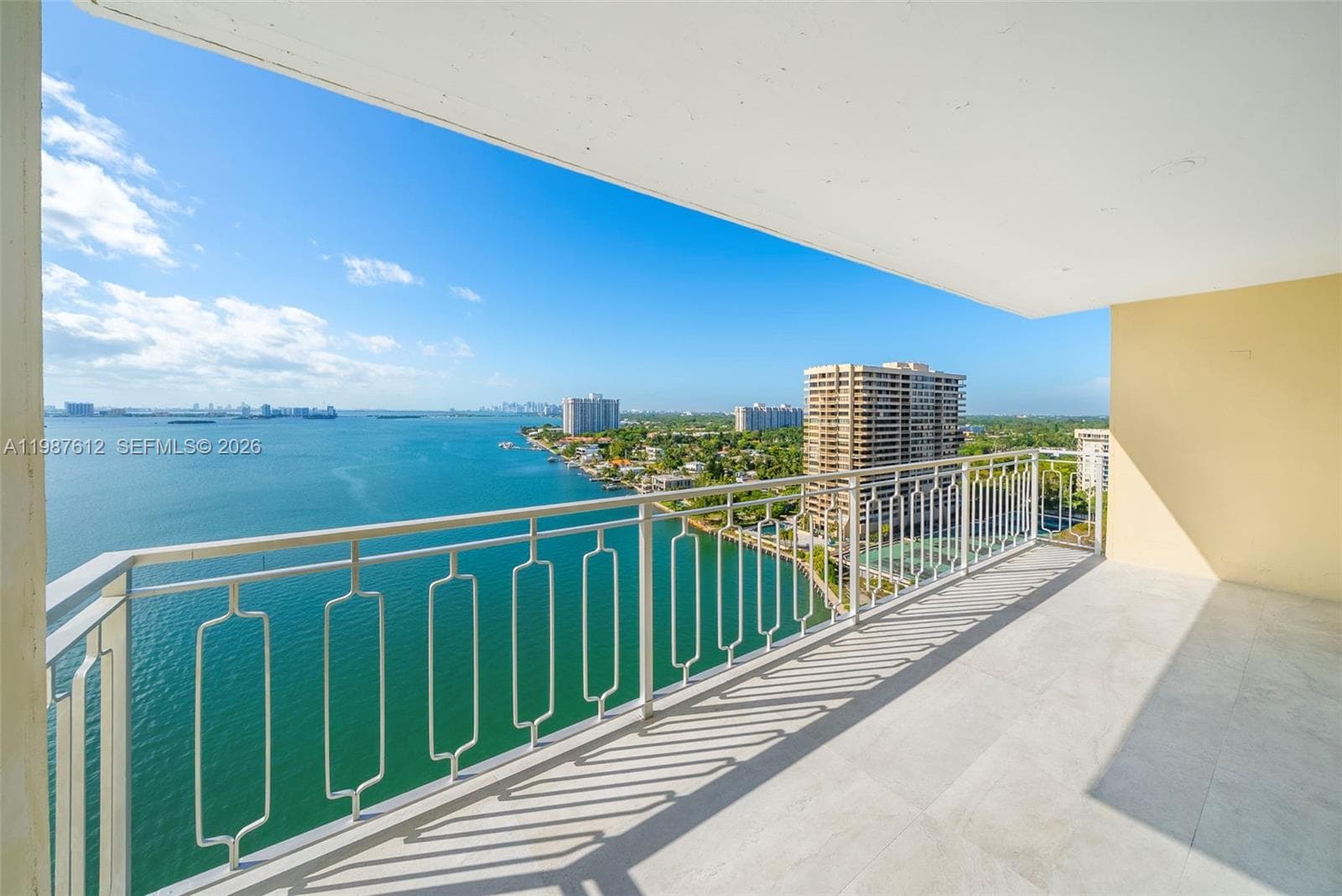 11111 Biscayne Blvd # 19D, Miami, FL 33181