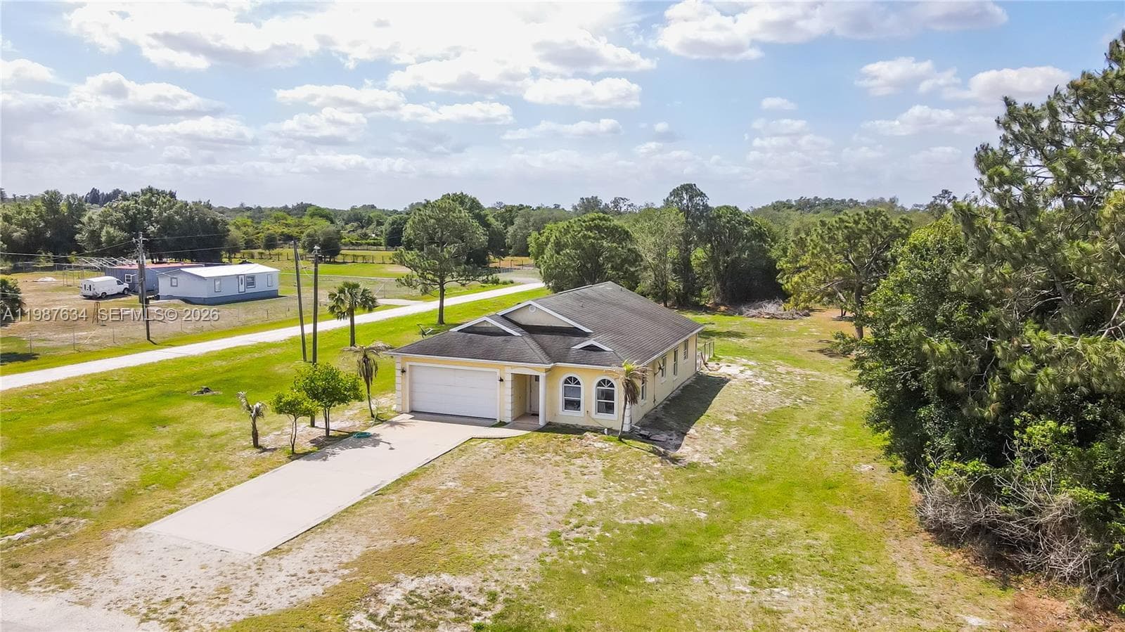 166 Pine Cone Ave, Clewiston, FL 33440 photo 4