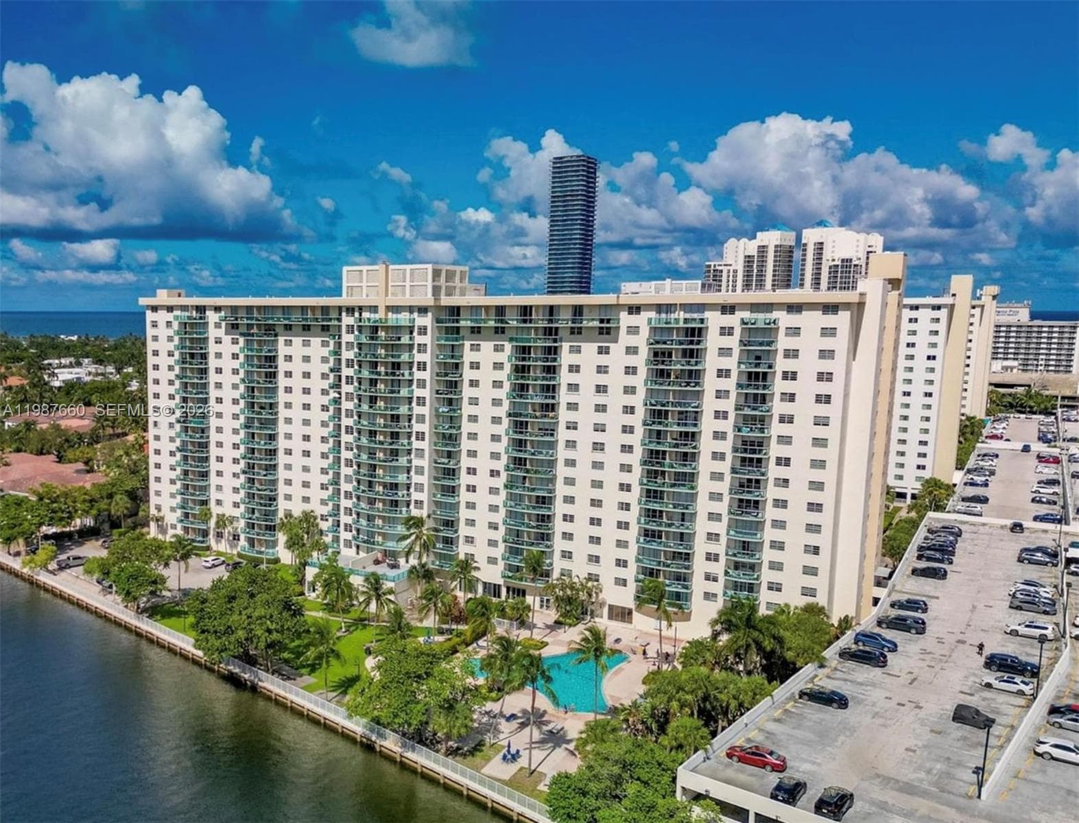 19390 Collins Ave # 1623, Sunny Isles Beach, FL 33160
