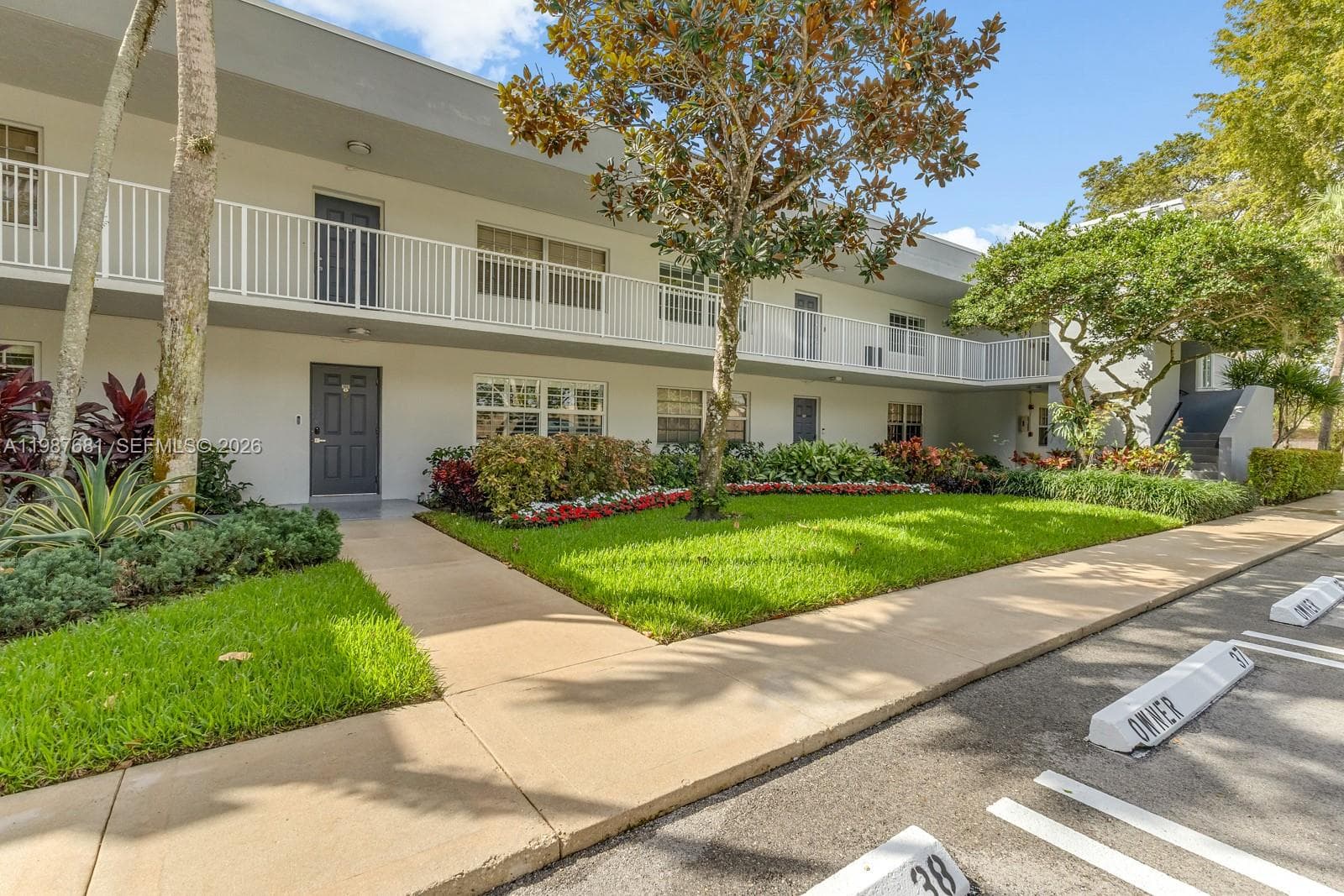 4280 Oaks Ter # 102, Pompano Beach, FL 33069