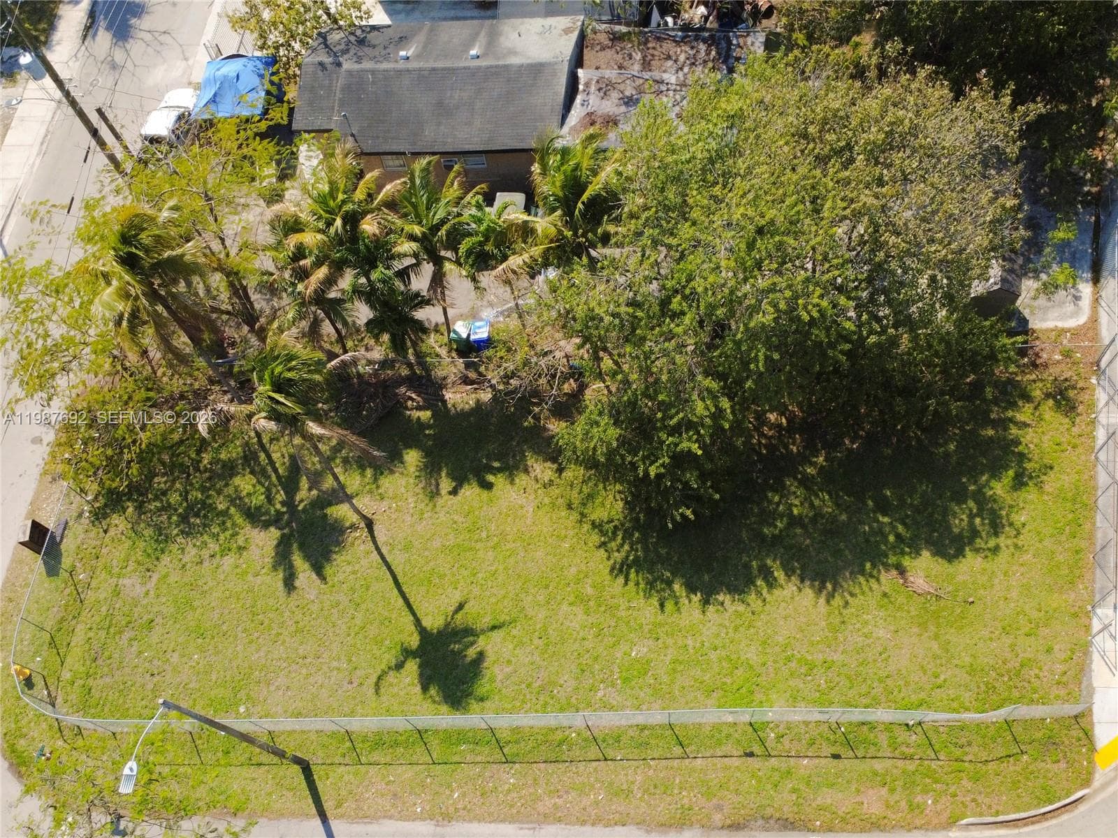 800 NW 30th St, Miami, FL 33127 photo 3