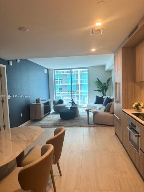 77 SE 5th St # 2708, Miami, FL 33131 photo 3