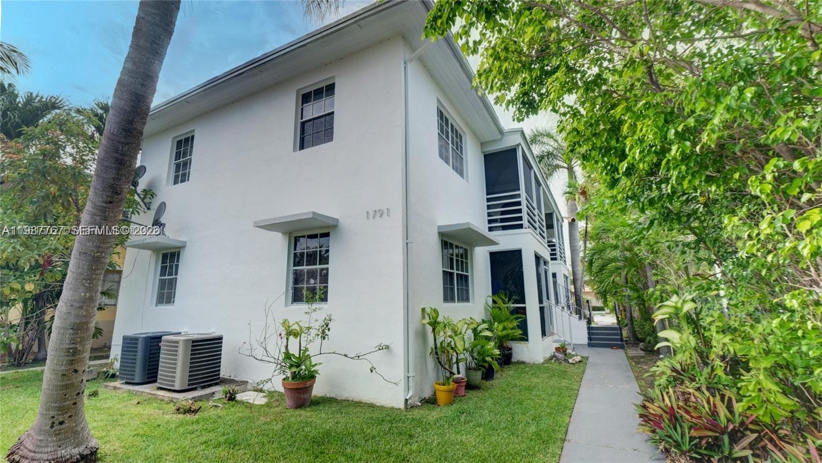 1791 Marseille Dr, Miami Beach, FL 33141 photo 4