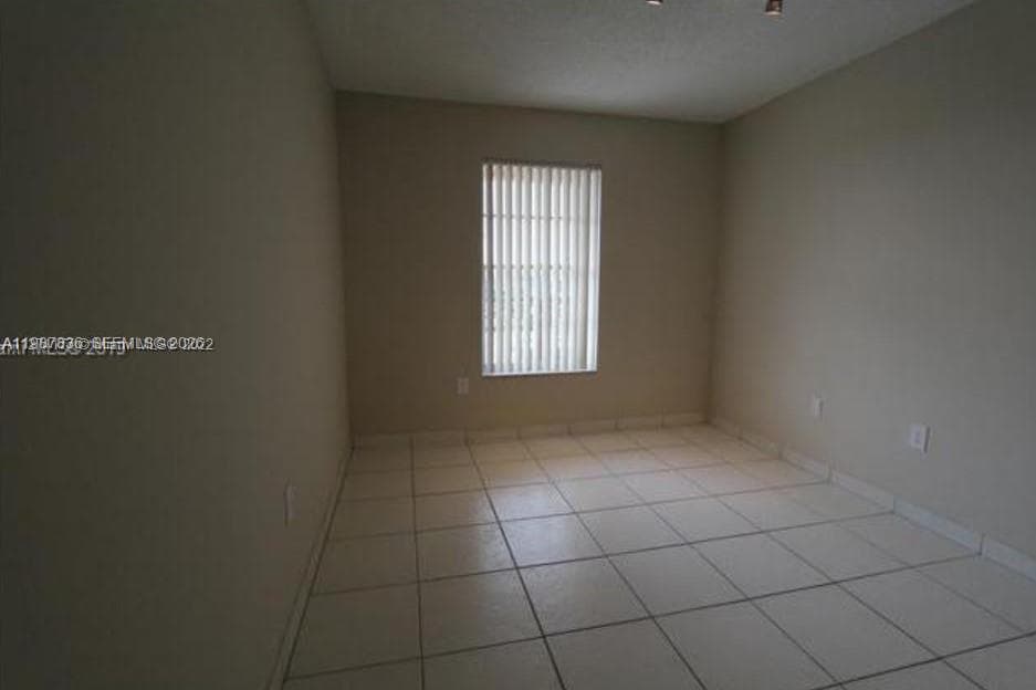 5775 W 20th Ave # 406, Hialeah, FL 33012 photo 2