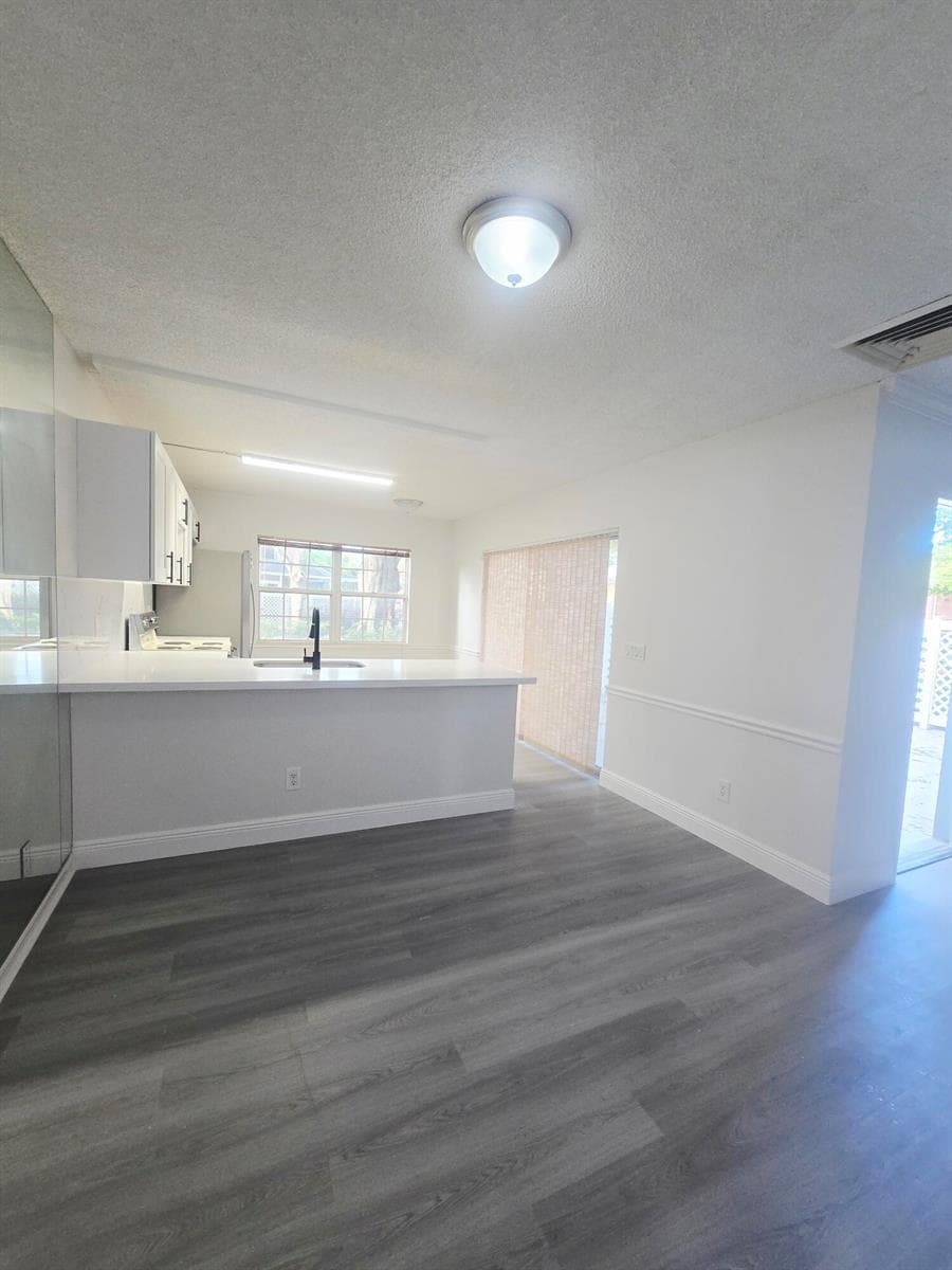 1956 Hartford Court, West Palm Beach, FL 33409 photo 3