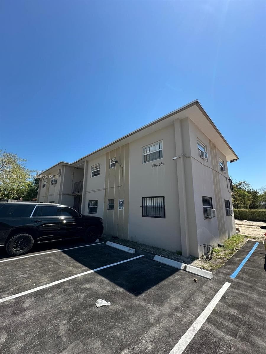 100 NE 78th St # 4, Miami, FL 33138