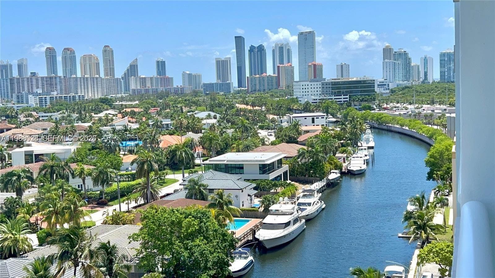 2841 NE 163rd St # 1007, North Miami Beach, FL 33160 photo 3