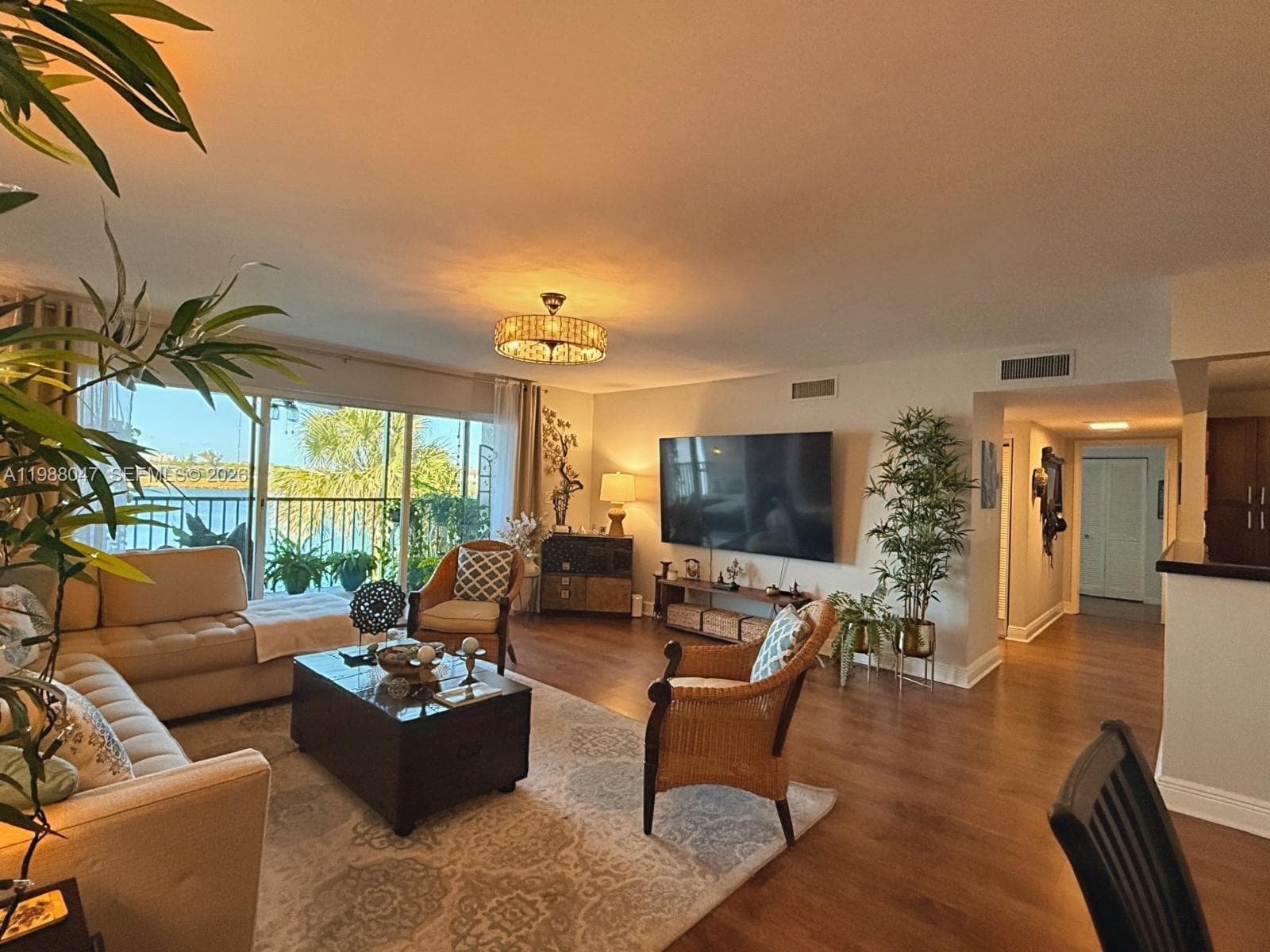 605 Ives Dairy Rd # 205-7, Miami, FL 33179 photo 5