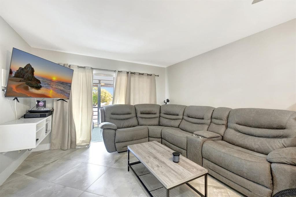 8605 W Sample Road # 311, Coral Springs, FL 33065 photo 3