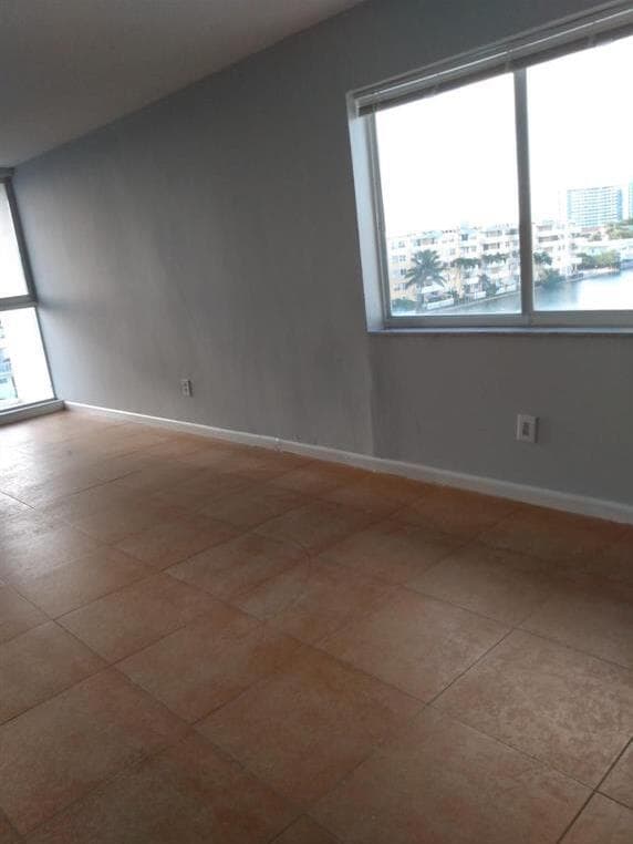 8001 Crespi Boulevard # 5c, Miami Beach, FL 33141 photo 4