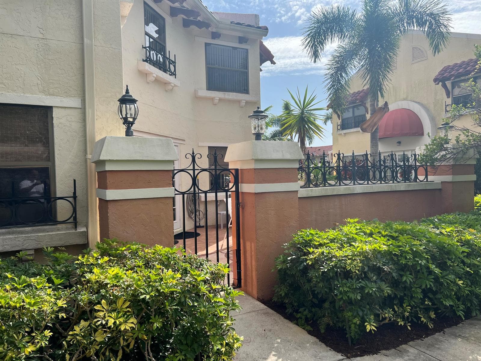 13 Uno Lago Drive, Juno Beach, FL 33408 photo 3