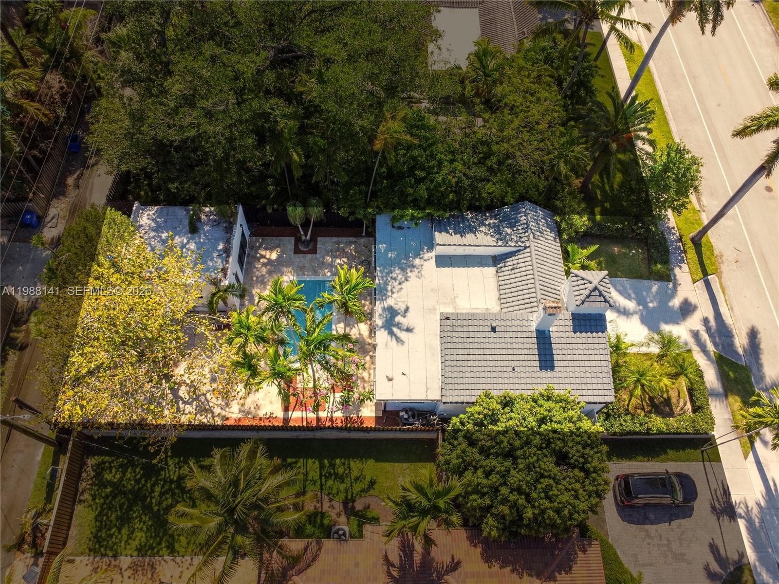 1108 Harrison St, Hollywood, FL 33019 photo 3