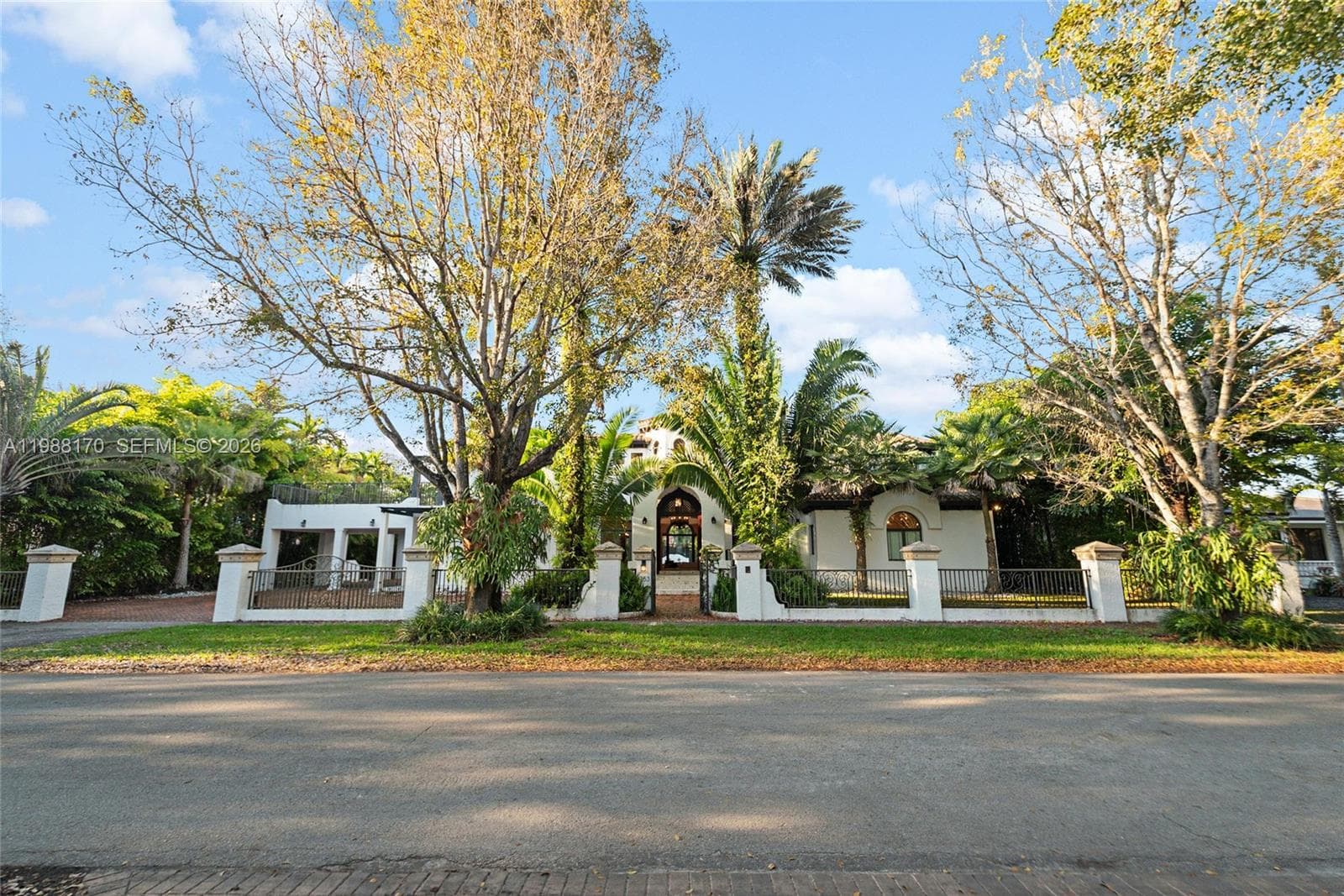 1253 Sorolla Ave, Coral Gables, FL 33134 photo 3