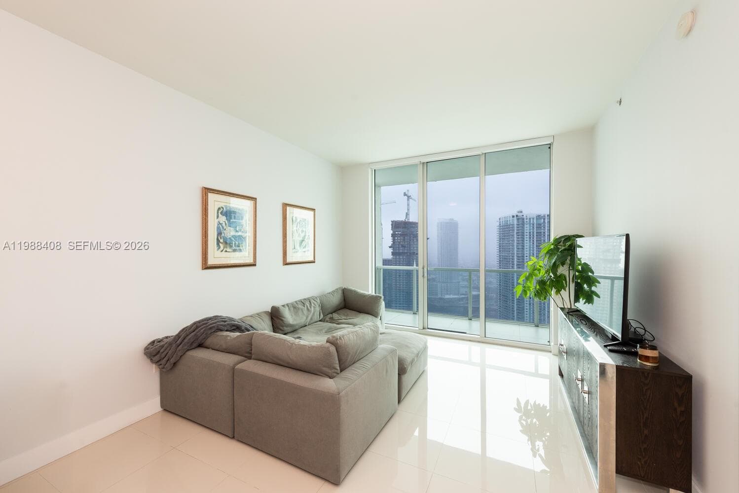 55 SE 6th St # 4200, Miami, FL 33131 photo 3