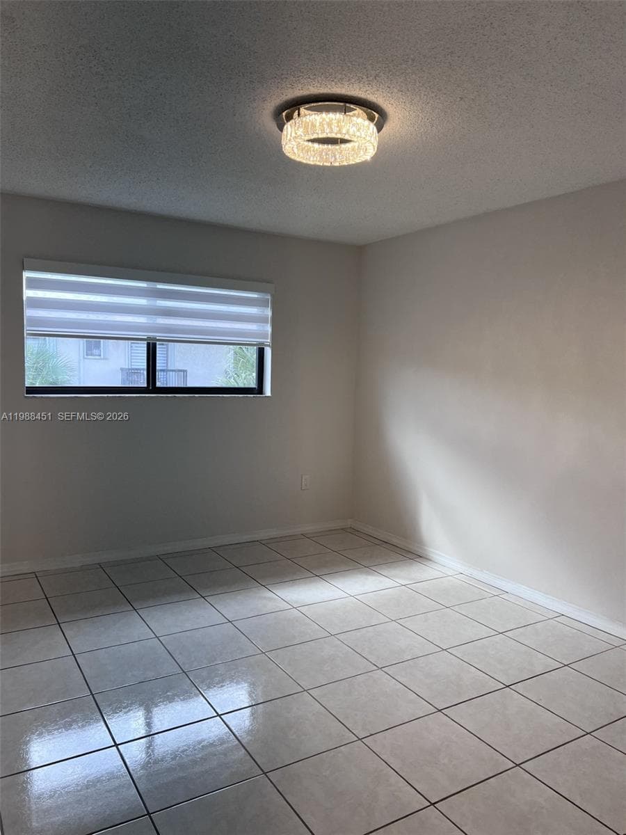 5480 W 21st Ct # 404, Hialeah, FL 33016 photo 5