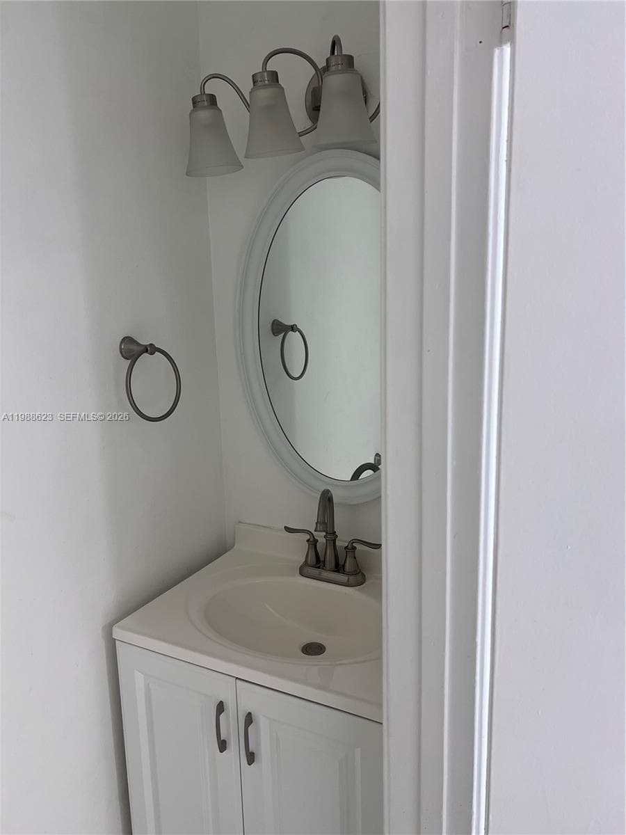 2750 W 76th St # 208, Hialeah, FL 33016 photo 5