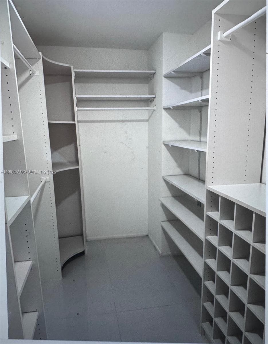 4000 Towerside Ter # 609, Miami, FL 33138 photo 3