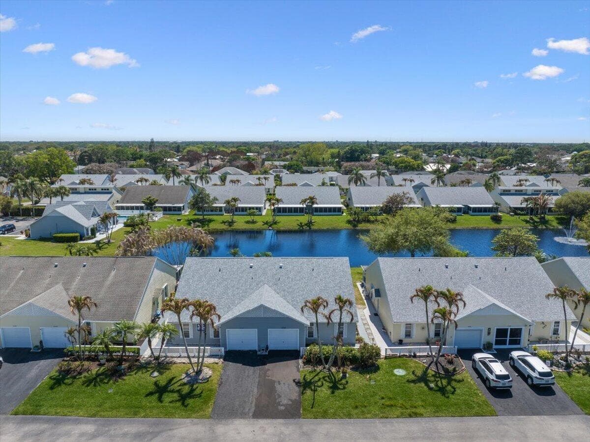 2538 SE Tropical East Circle, Port St. Lucie, FL 34952 photo 2