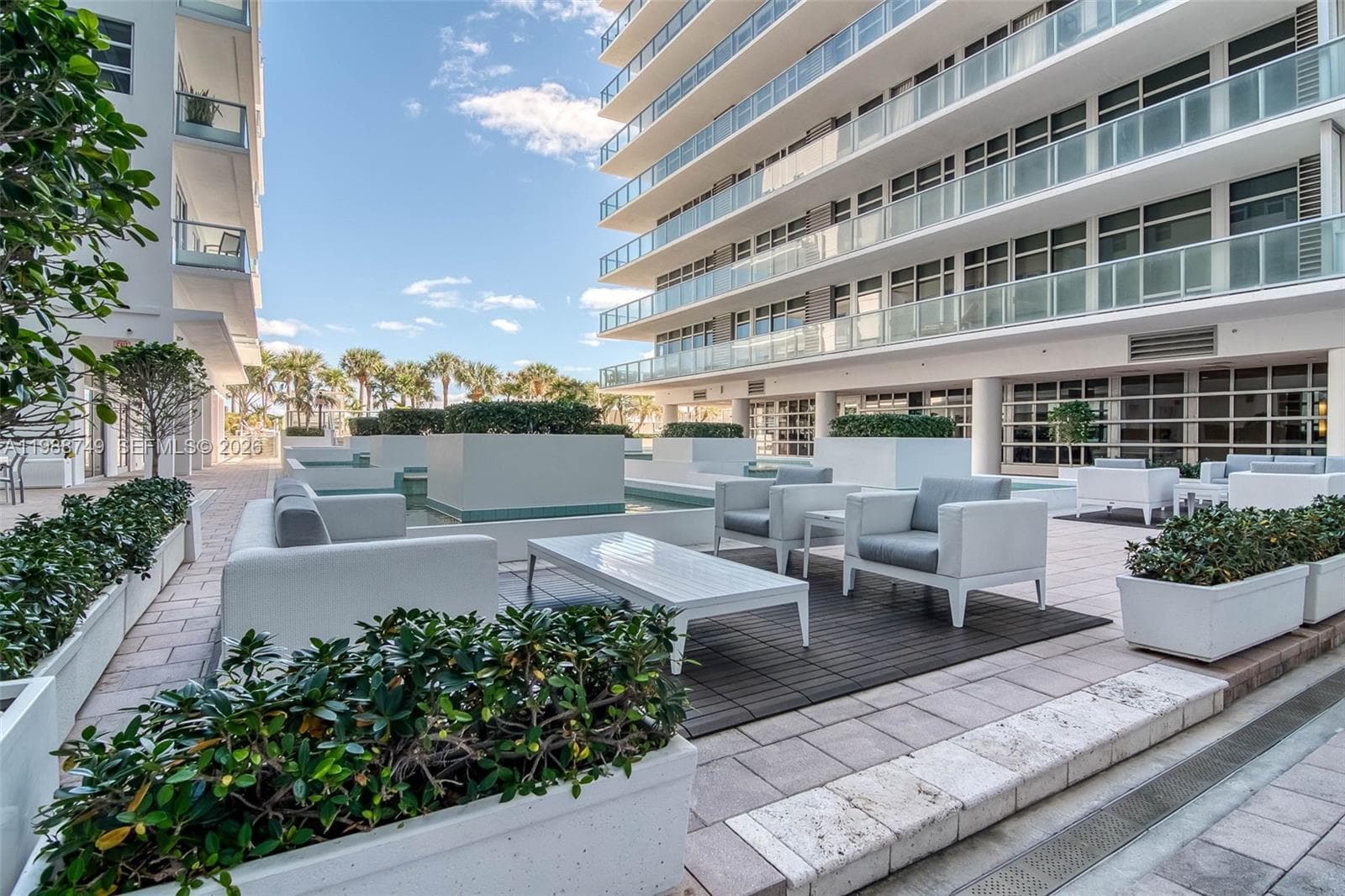 3737 Collins Ave # S-203, Miami Beach, FL 33140